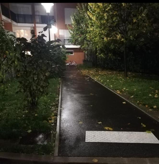 Joli Appartement Avec Jardin Et 2 Parkings Prives Argenteuil Bagian luar foto
