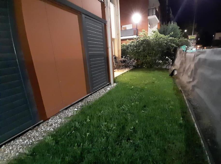 Joli Appartement Avec Jardin Et 2 Parkings Prives Argenteuil Bagian luar foto