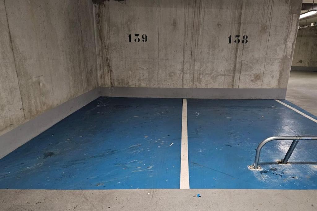 Joli Appartement Avec Jardin Et 2 Parkings Prives Argenteuil Bagian luar foto